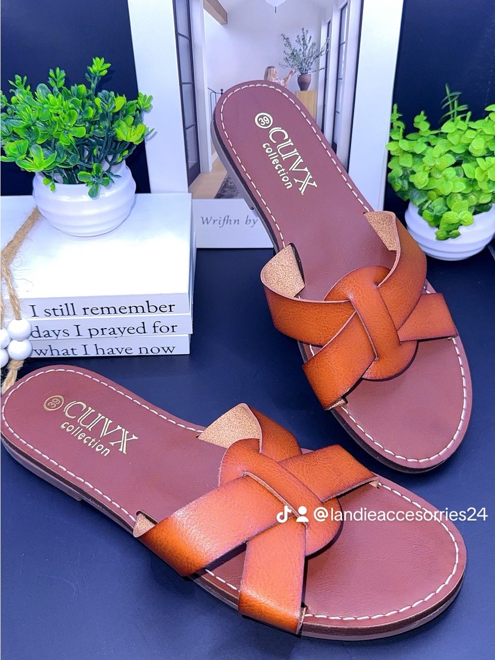 Women's Brown Slide Sandals